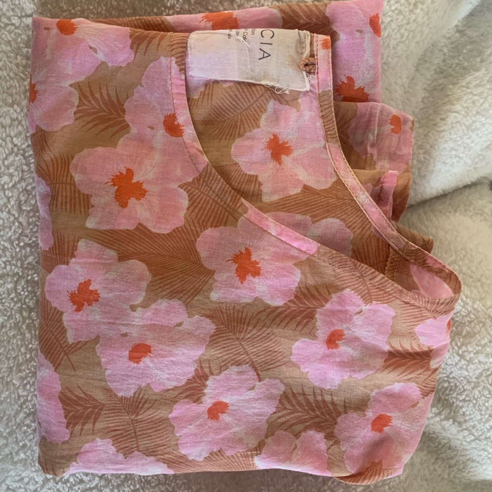 Gently used Acacia Swimwear Mana Dress in Capsule Mahalo